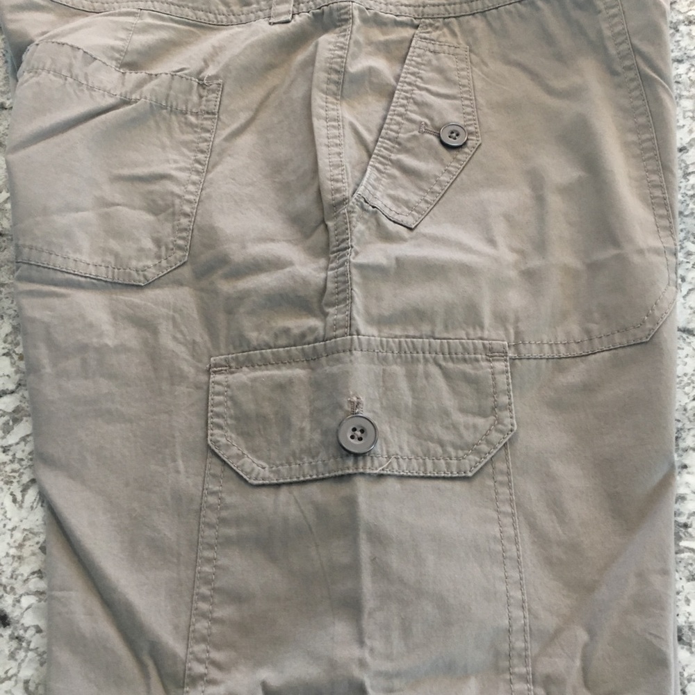 Women’s Van Heusen drawstring bottom capris